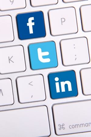 Become a Social Media Manager